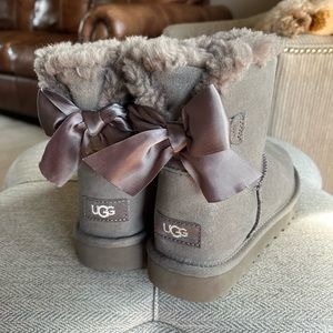 UGG Mini Bailey Bow Sparkle Boot